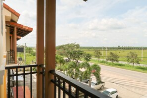 Superior tweepersoonskamer, 1 queensize bed, veranda, uitzicht op stad | Uitzicht vanuit accommodatie