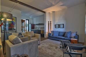 Cottage, 1 Bedroom, Garden View | Living room | Flat-screen TV - Clydebank Cottage (Cape Town)