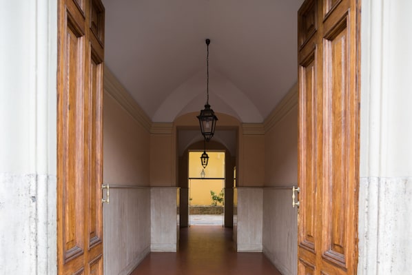 Entrée de l’hébergement