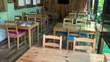 Gratis morgenmadsbuffet hver dag