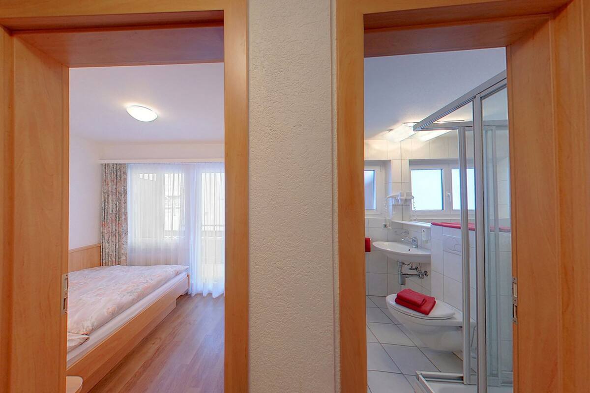 premium bedding, in-room safe, desk, soundproofing