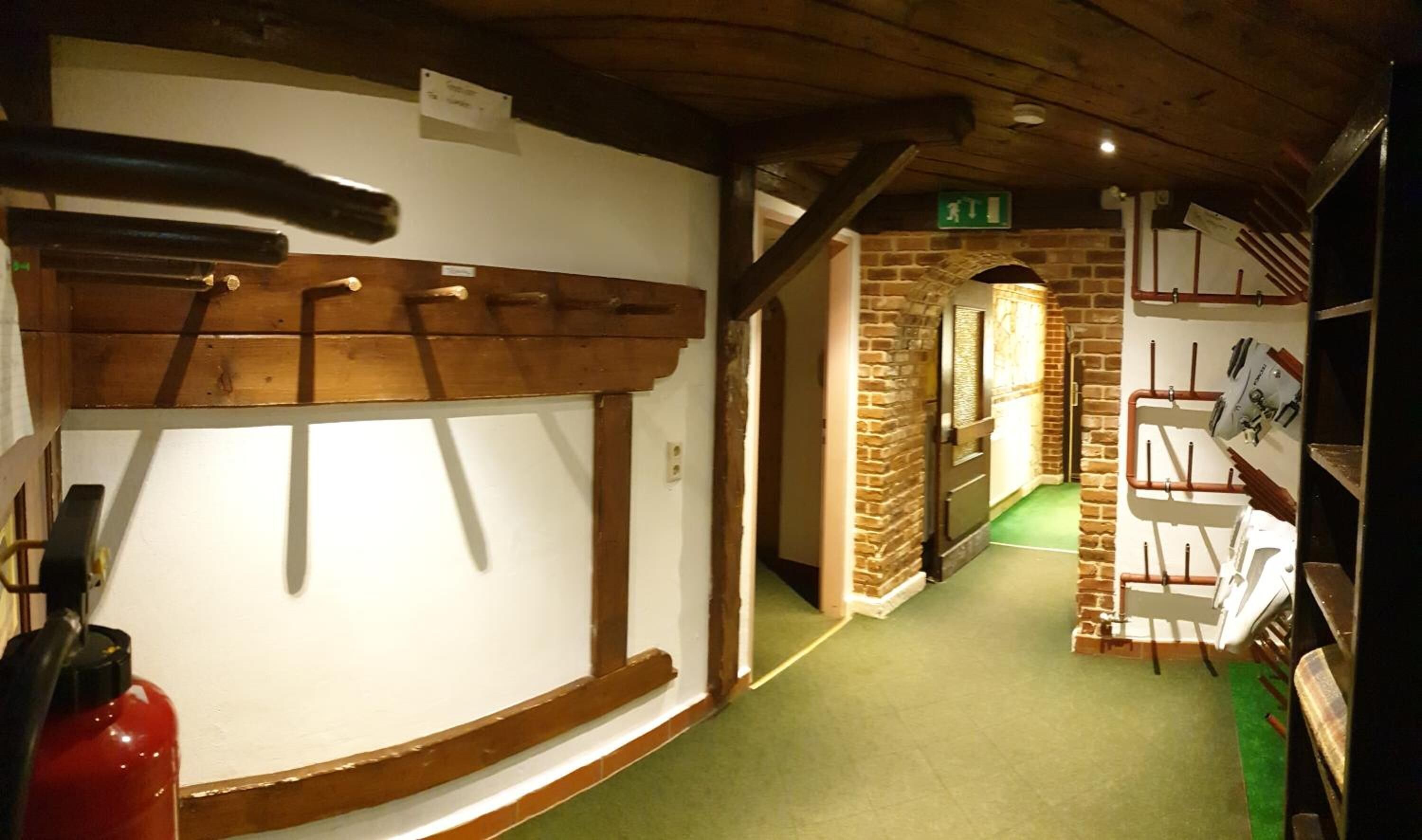 in-room safe, desk, free wifi