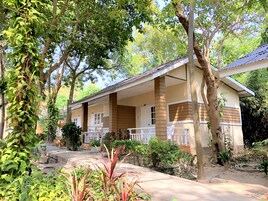 客房内保险箱、免费 WiFi、床单