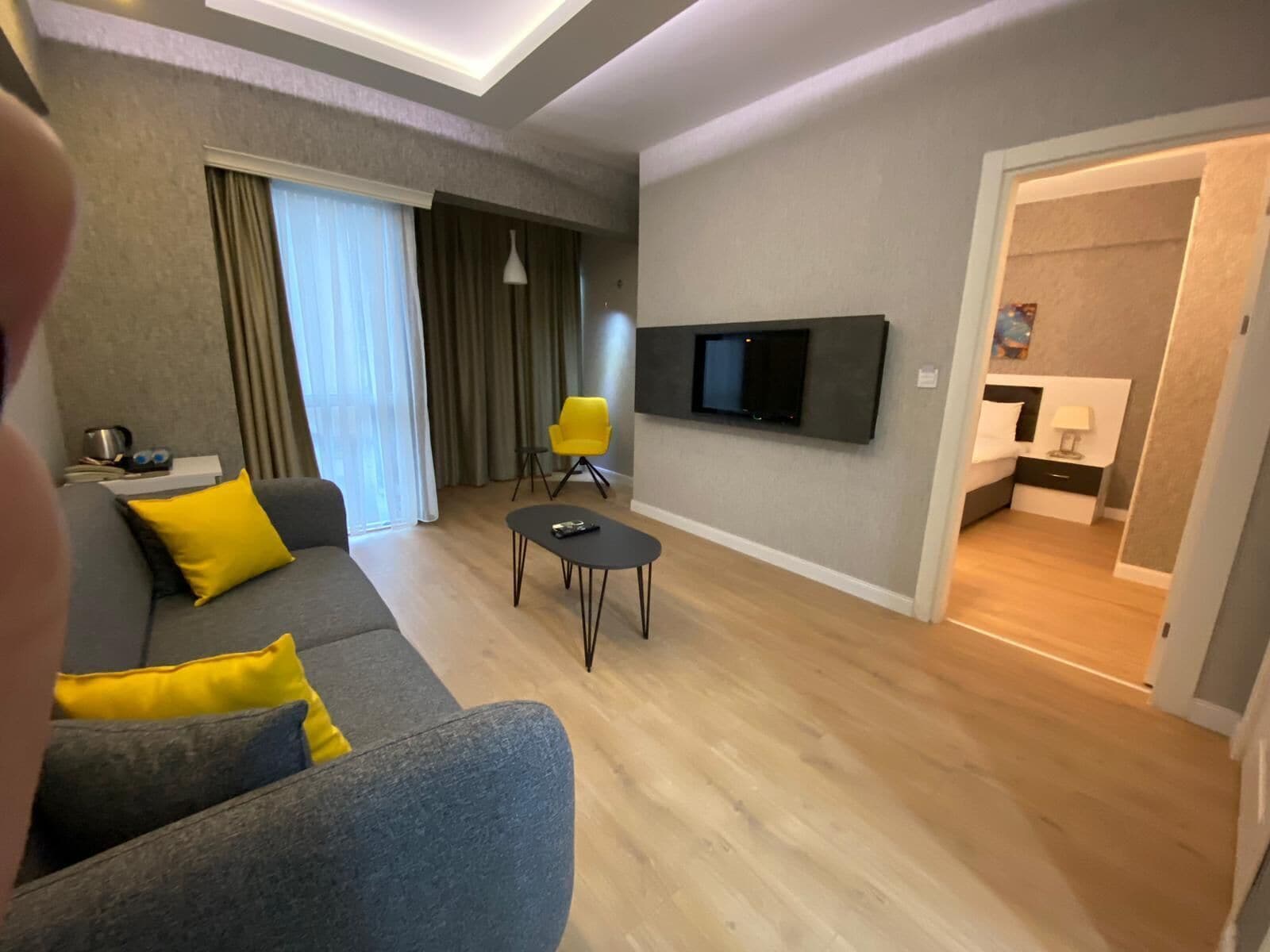 Ropa de cama de alta calidad y minibar 