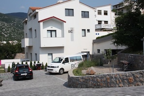 Voorkant van accommodatie