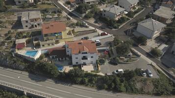 บริเวณภายนอก