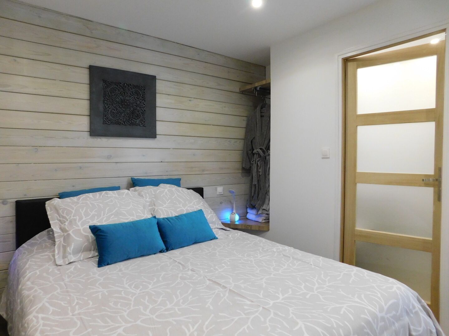 Chalet, vue piscine (N°6)