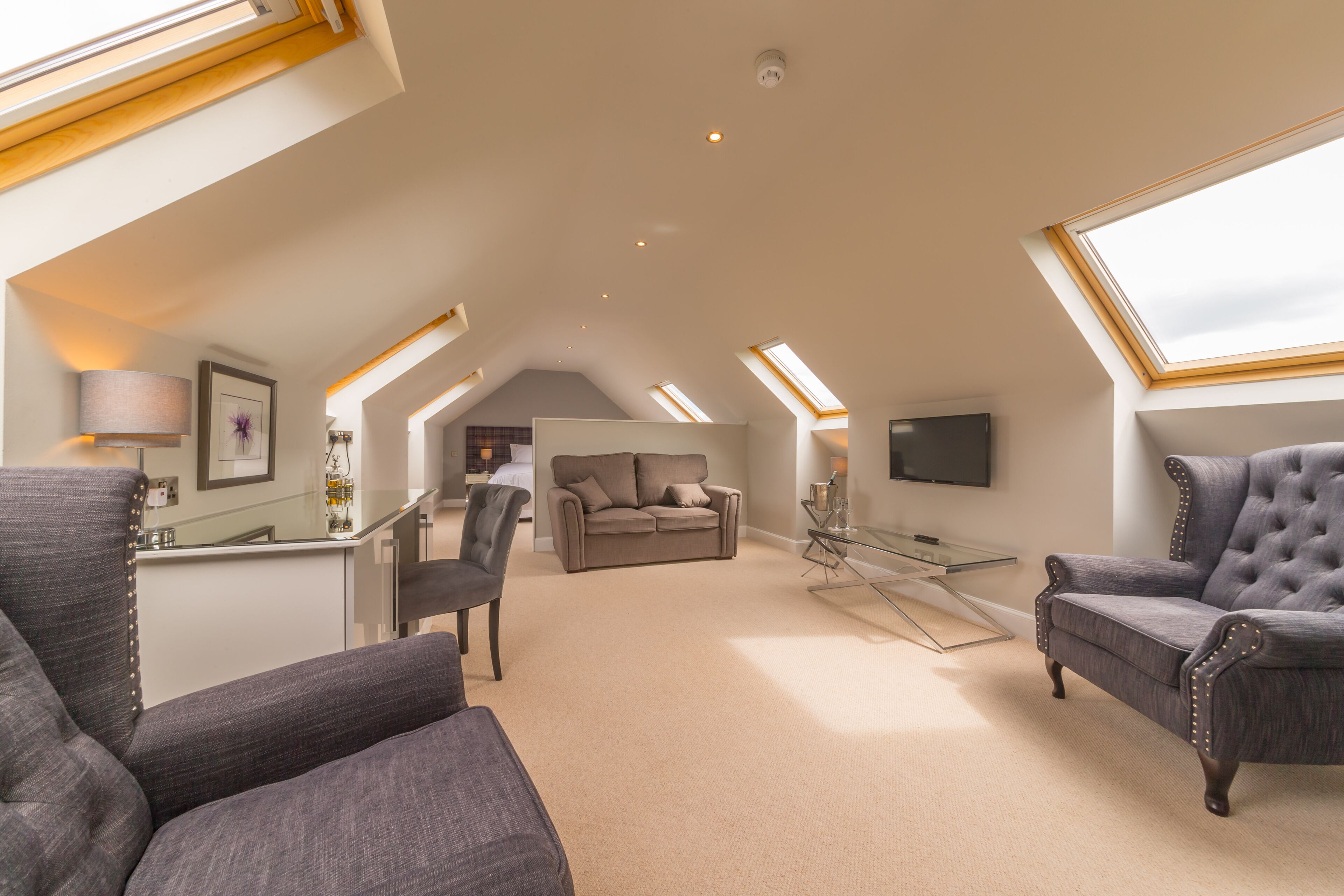 Premium bedding, memory foam beds, free minibar items