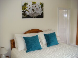 Double Room, Ensuite | Iron/ironing board, free WiFi - Elm Tree Farm Bed & Breakfast (Withernsea)