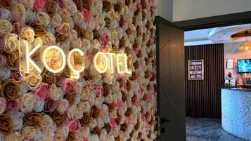 Breakfast, lunch and dinner served