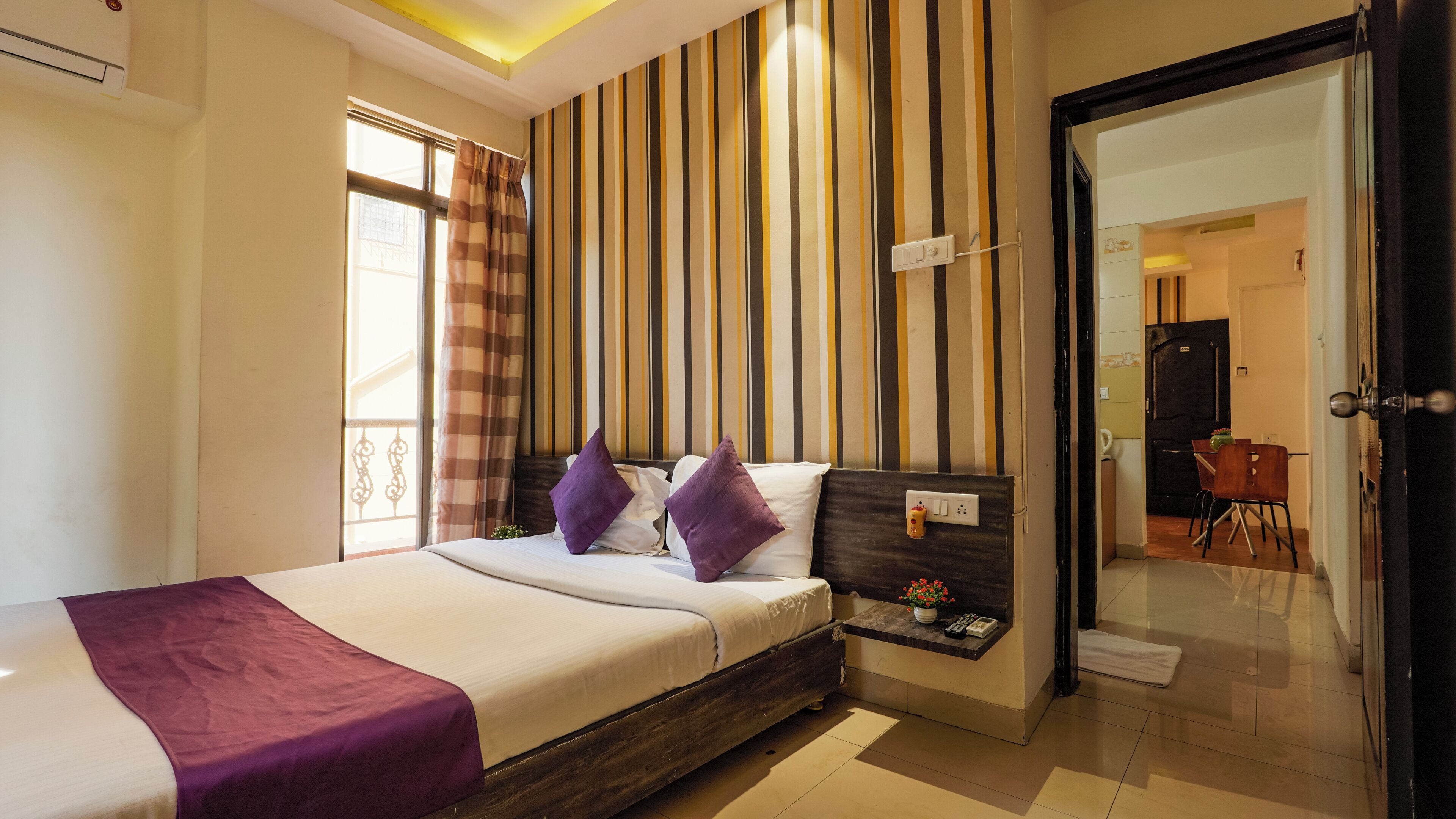 Business Apartment, 1 Bedroom, City View | 1 bedroom, minibar, desk, soundproofing
