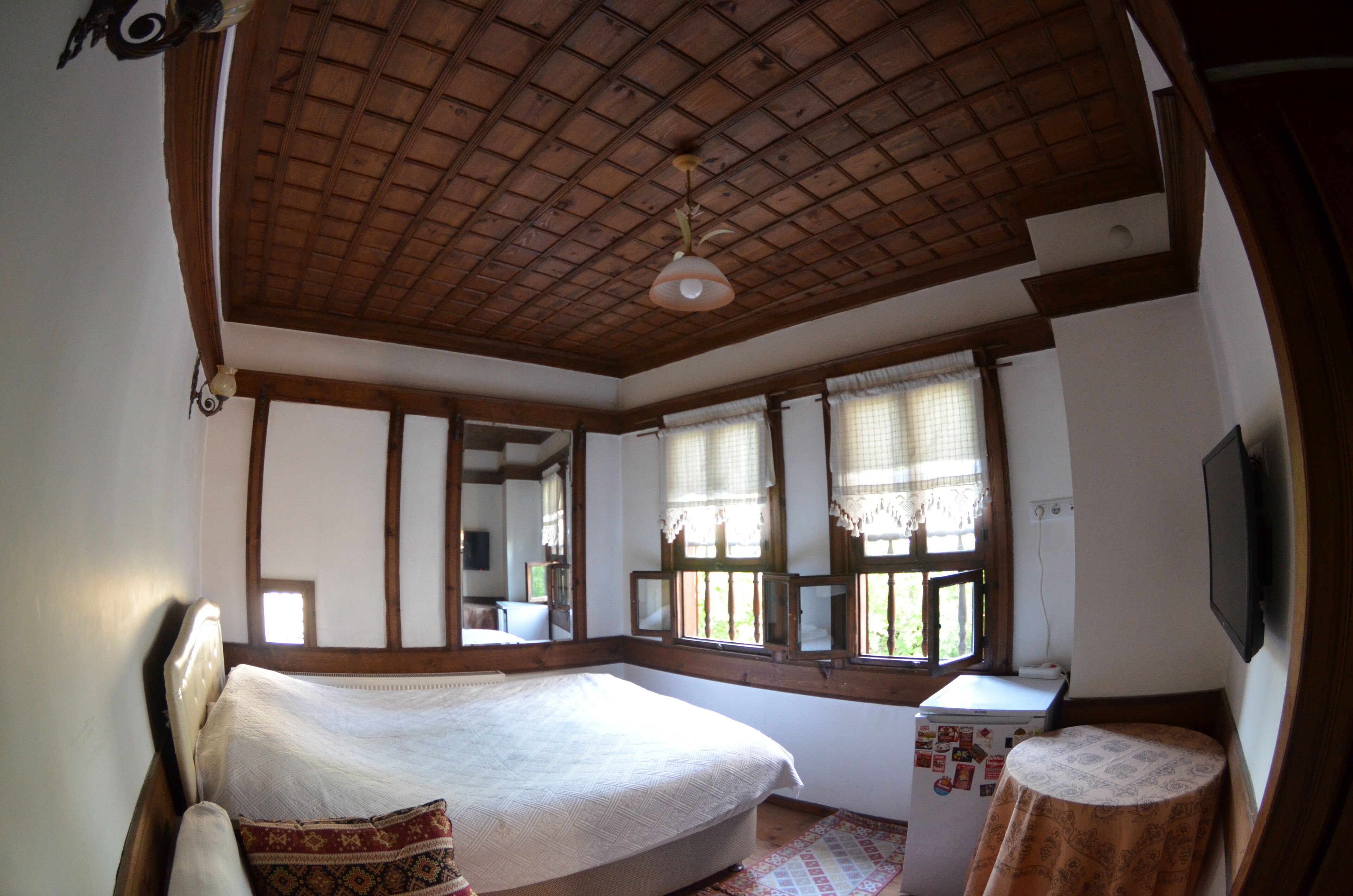 single room | 1 bedroom, desk, iron/ironing board, free wifi