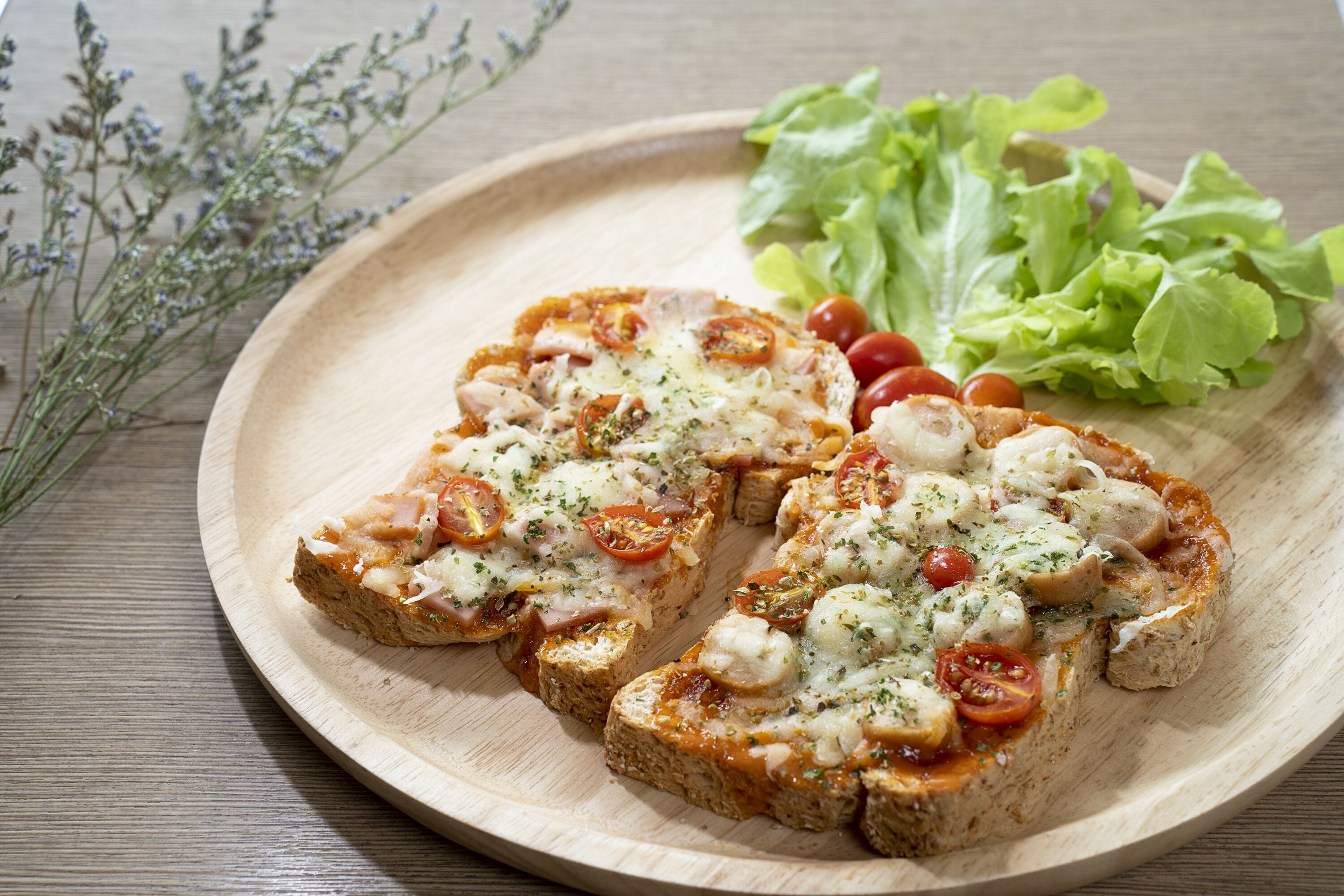 daily cooked-to-order breakfast (thb 300 per person)