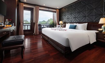 Junior Double Suite, Balcony | 1 bedroom, minibar, in-room safe, desk