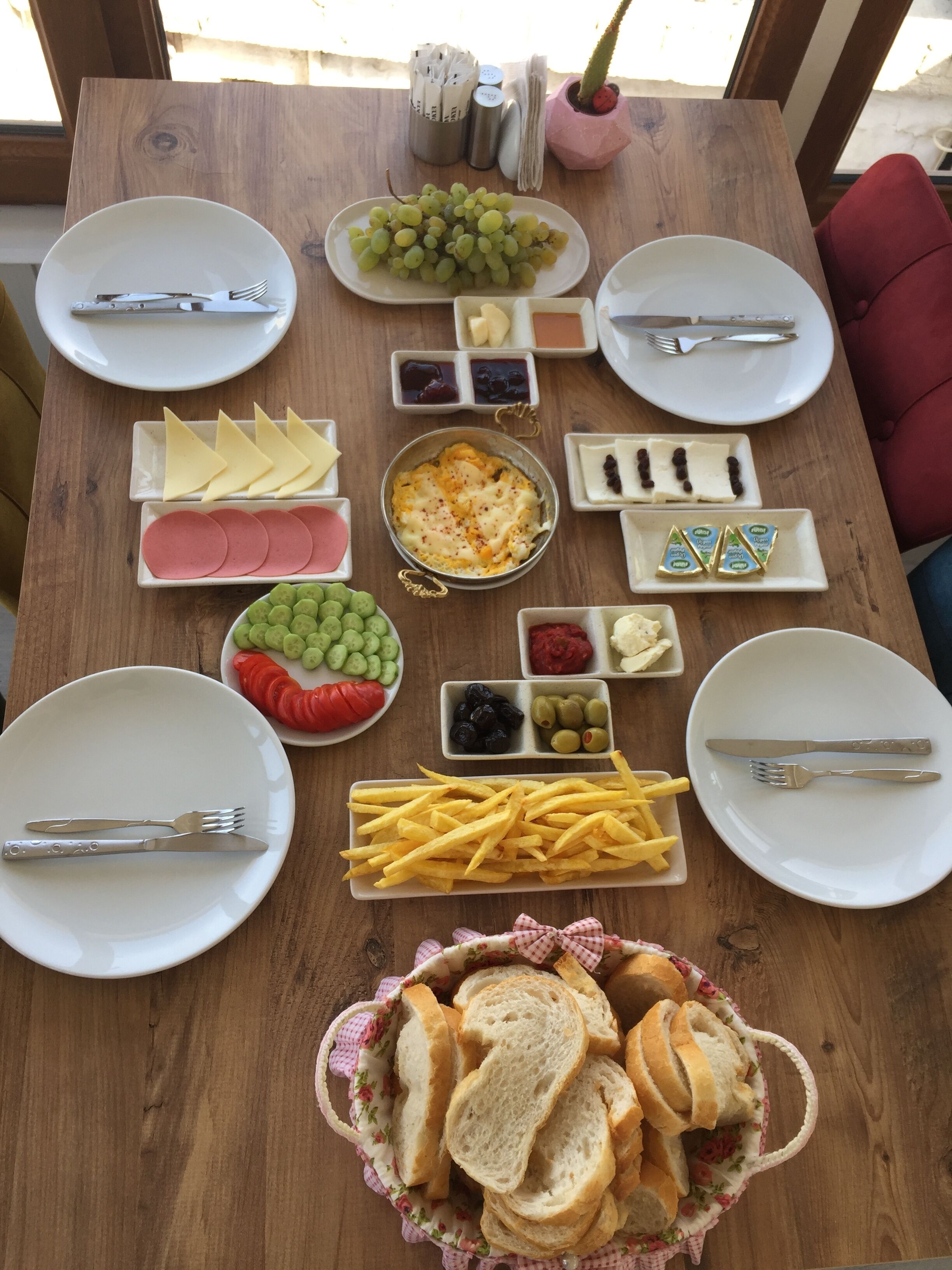 free continental breakfast