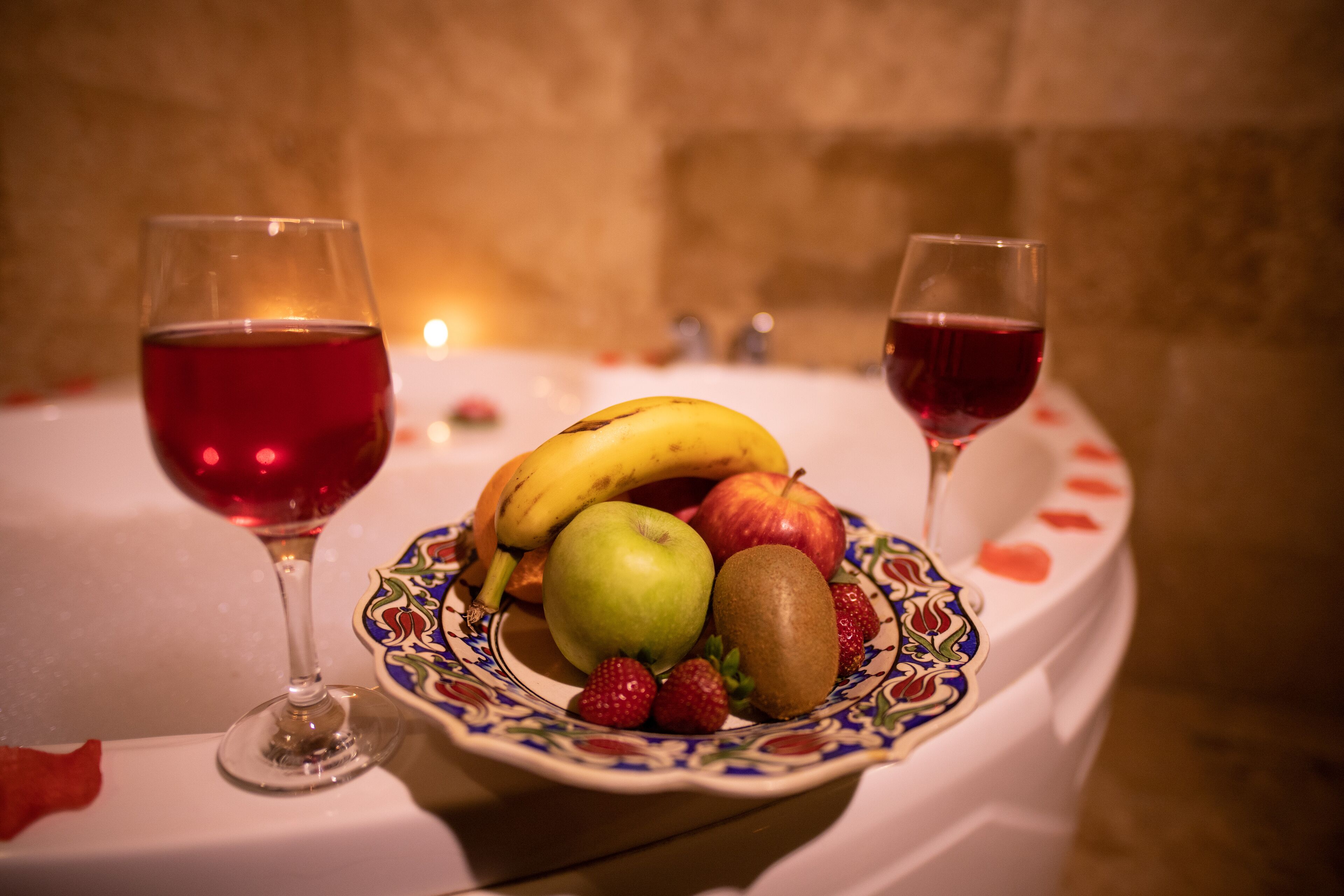 king magara suite | bathroom | free toiletries, hair dryer, dressing gowns, slippers