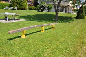 Children's play area - outdoor - Karglhof - Villa (Finkenstein am Faaker See)
