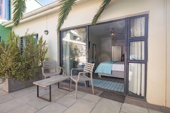 Luxury Double Room | Terrace/patio - Cape Town 4U Guesthouse (Cape Town)