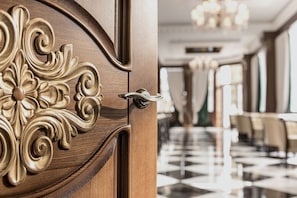 Lobby lounge - London Boutique Hotel (Chisinau)