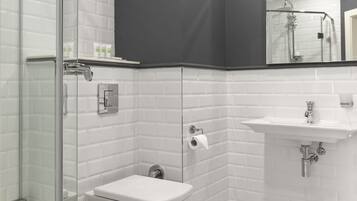 Standard Double Room | Bathroom | Shower, free toiletries, hair dryer, bathrobes