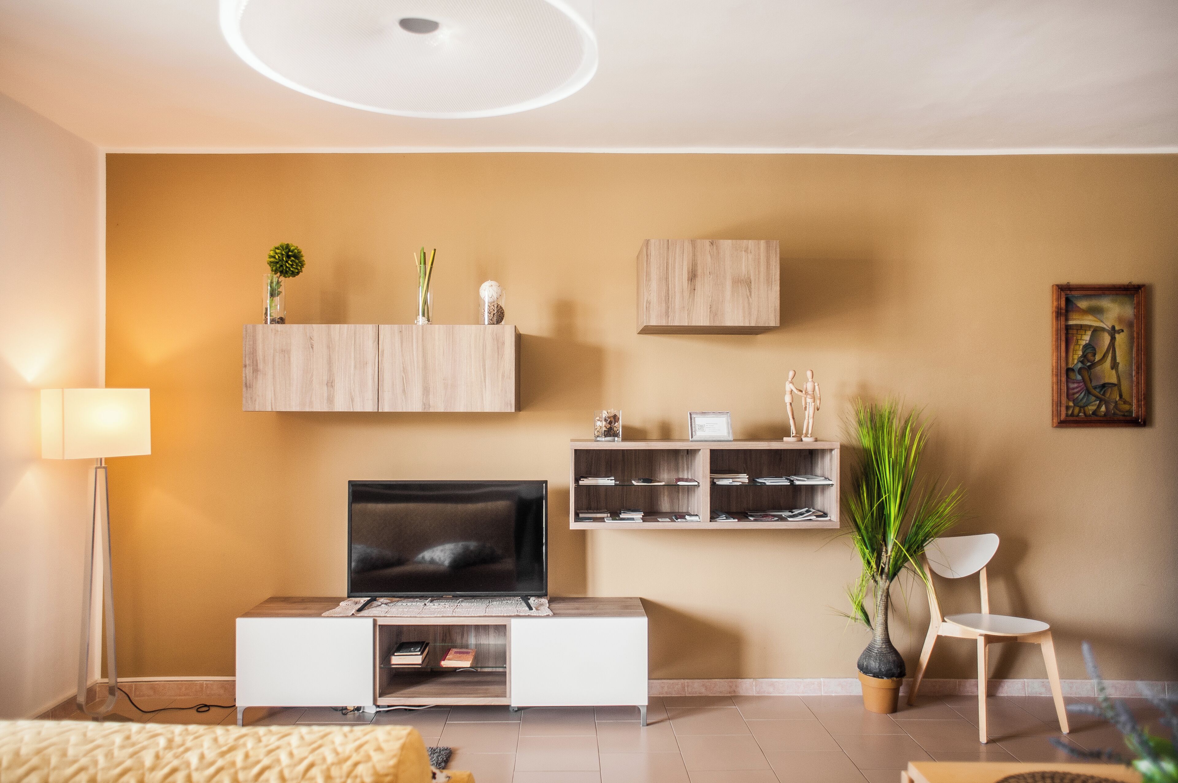 Leilighet – superior, 2 soverom, terrasse, fjellutsikt (Giovanna) | Oppholdsområde | En 40-tommers Flatskjerm-TV med digitale kanaler samt TV