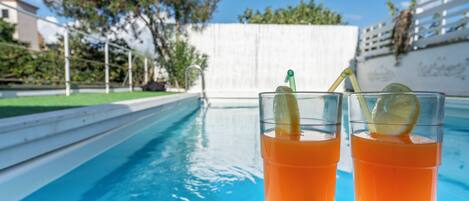 Seasonal outdoor pool, sun loungers