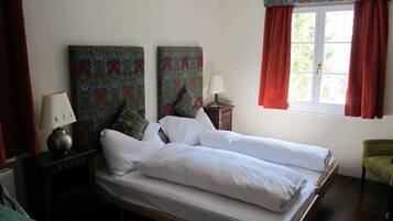 Villa, 6 Bedrooms | 6 bedrooms, premium bedding, free cribs/infant beds, free WiFi