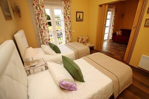 Premium bedding, minibar, in-room safe, free WiFi