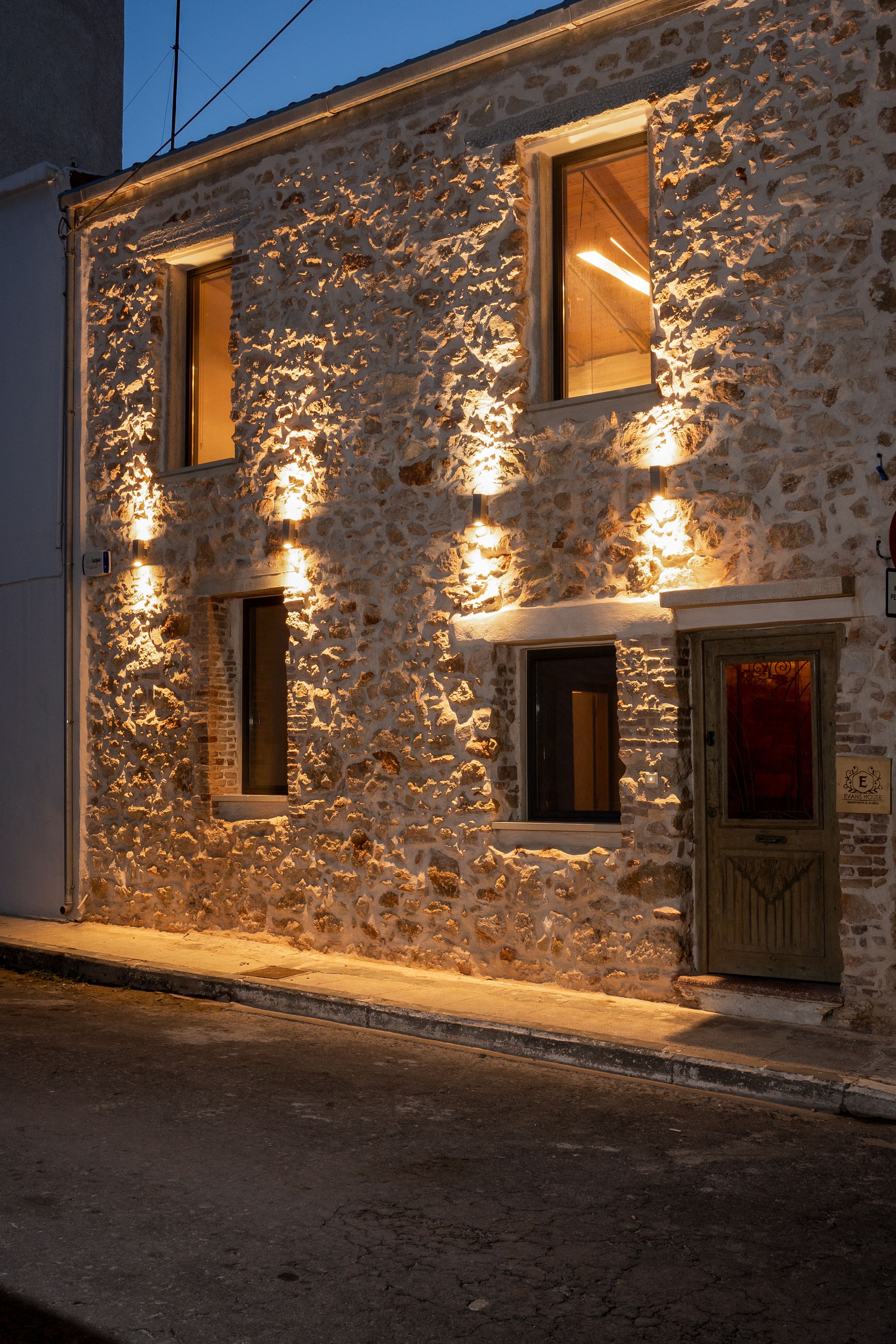 Photo - Evans House II