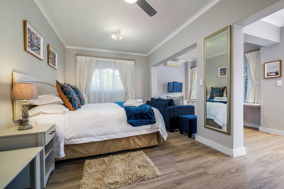 Luxury Double Room | 1 bedroom, Egyptian cotton sheets, premium bedding, pillowtop beds