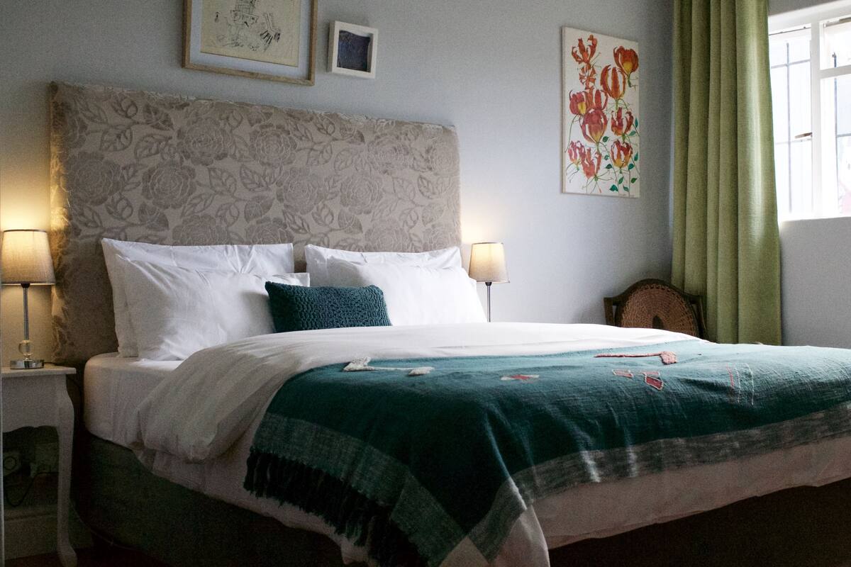 Rollaway beds, free WiFi