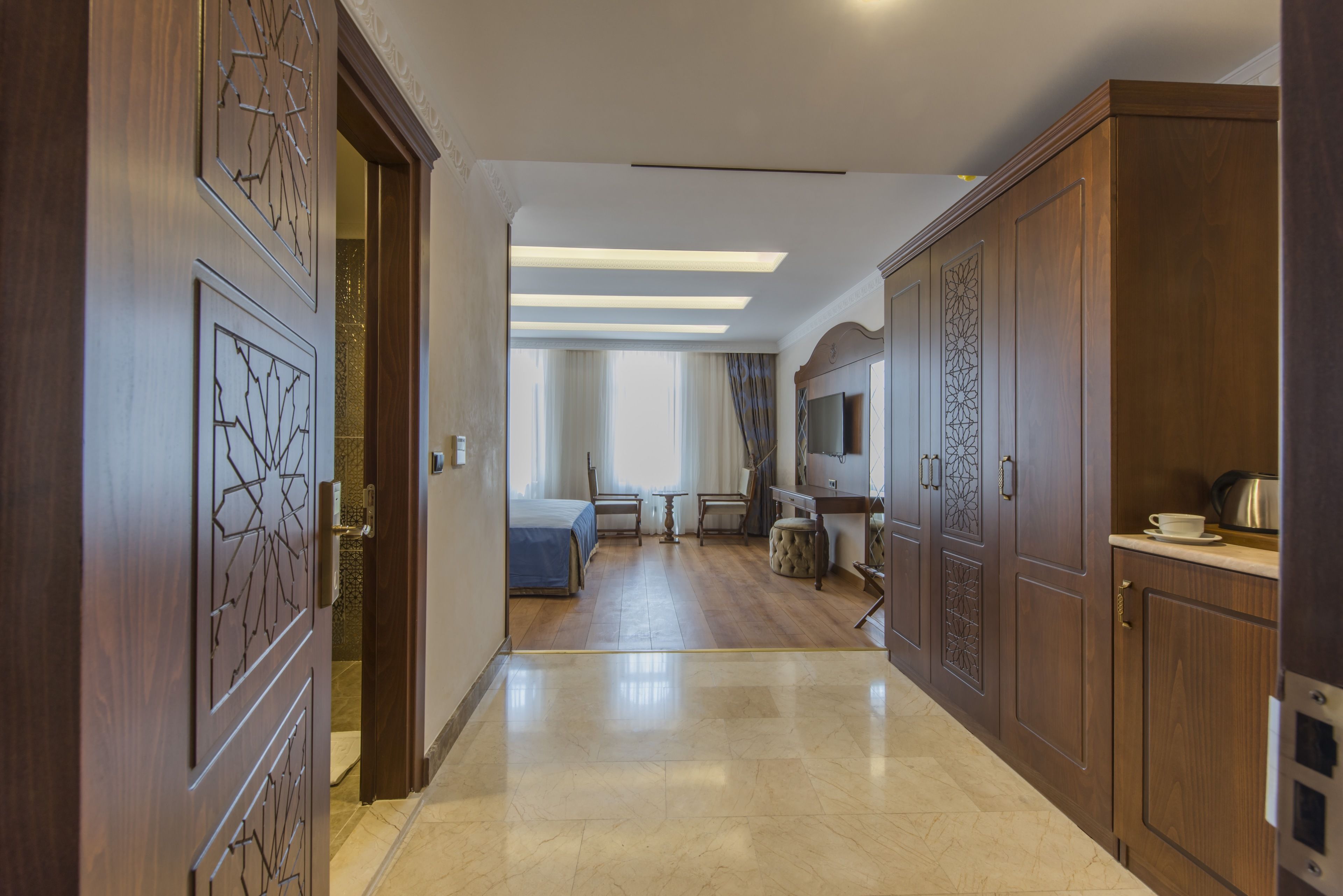 deluxe room, 1 double bed, city view | 1 bedroom, minibar, in-room safe, free wifi