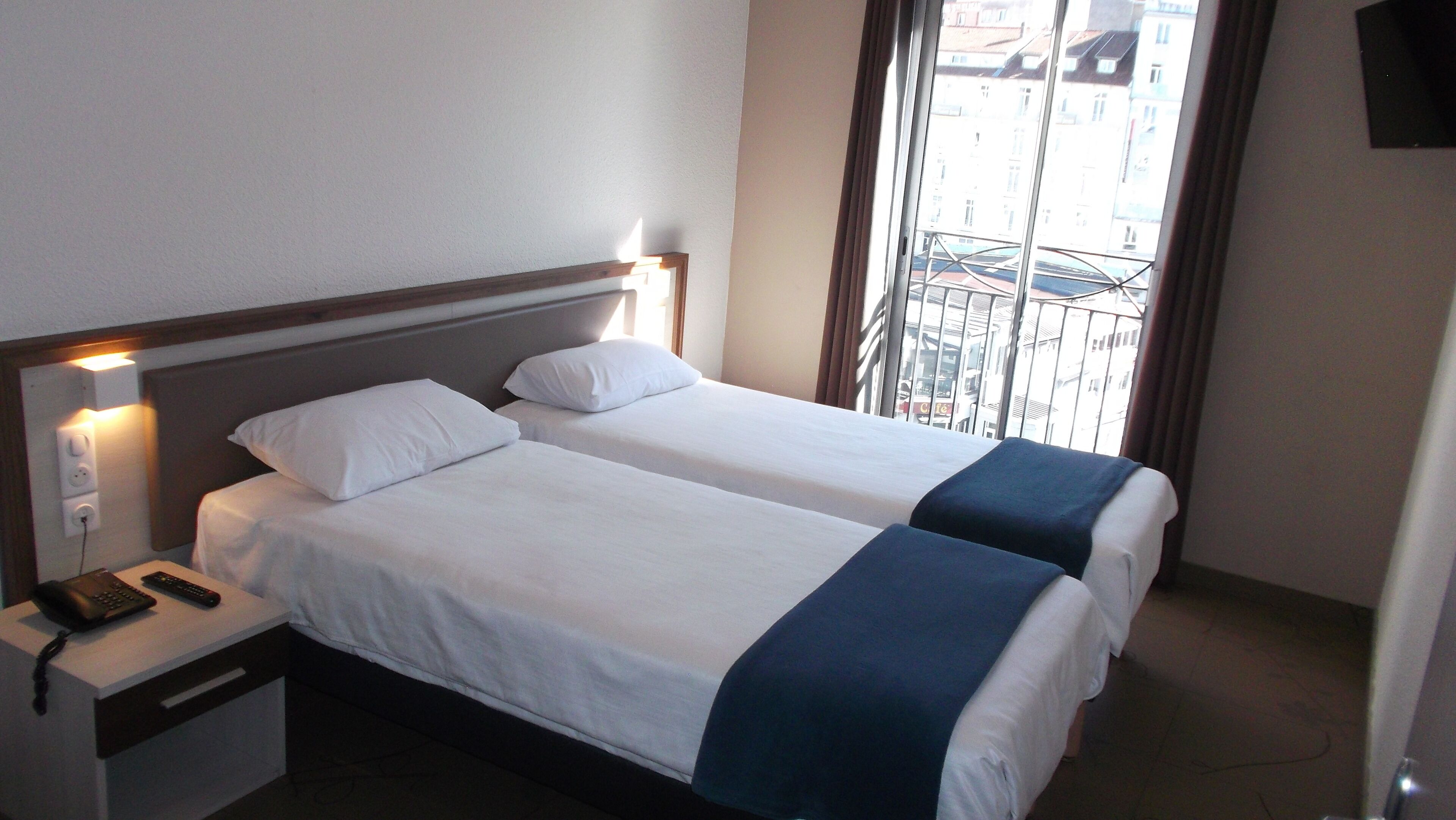 1 soverom, sengetøy av topp kvalitet, blendingsgardiner og lydisolert