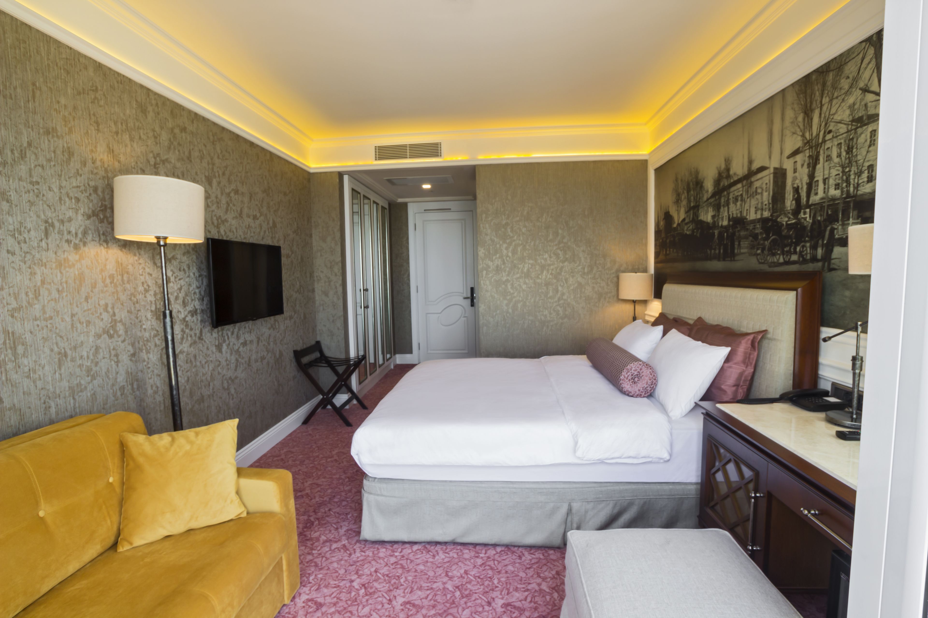 1 bedroom, minibar, in-room safe, desk