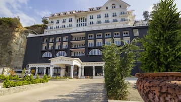 Fachada da propriedade