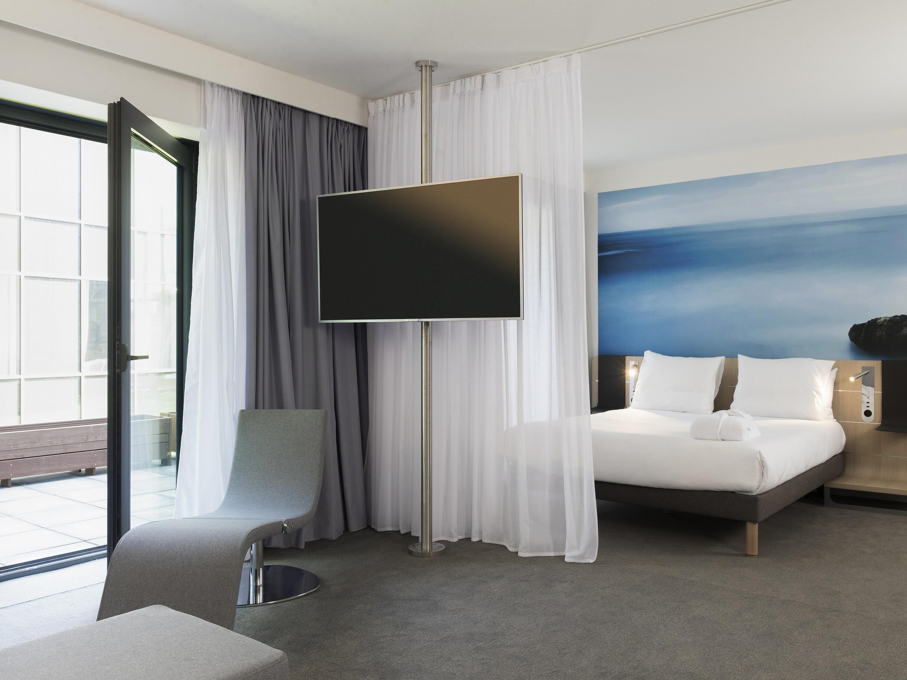 Superior suite, 1 queensize bed met slaapbank | Een minibar, een kluis op de kamer, verduisterende gordijnen