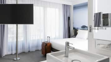 Superior kamer, 2 eenpersoonsbedden | Een minibar, een kluis op de kamer, verduisterende gordijnen