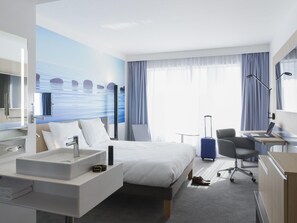 Minibar, safe på rommet, blendingsgardiner og lydisolert