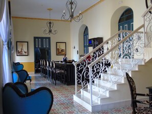 Bar (in der Unterkunft)