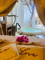 Baita, bagno in camera, vista giardino (Cabanon Celeste) | Biancheria da letto ipoallergenica, minibar, con stile personalizzato