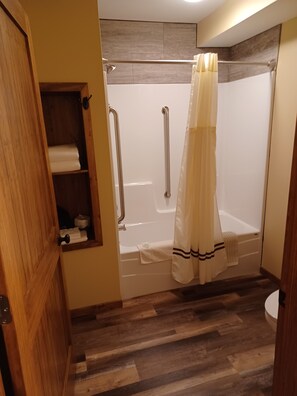 Zimmer, 1 King-Bett | Badezimmer