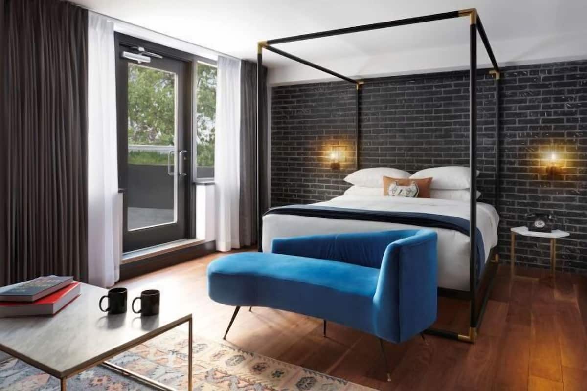 1 bedroom, in-room safe, desk, soundproofing