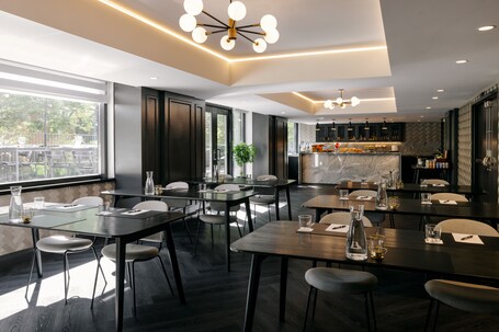 The Anndore House, part of JdV by Hyatt - Image 5