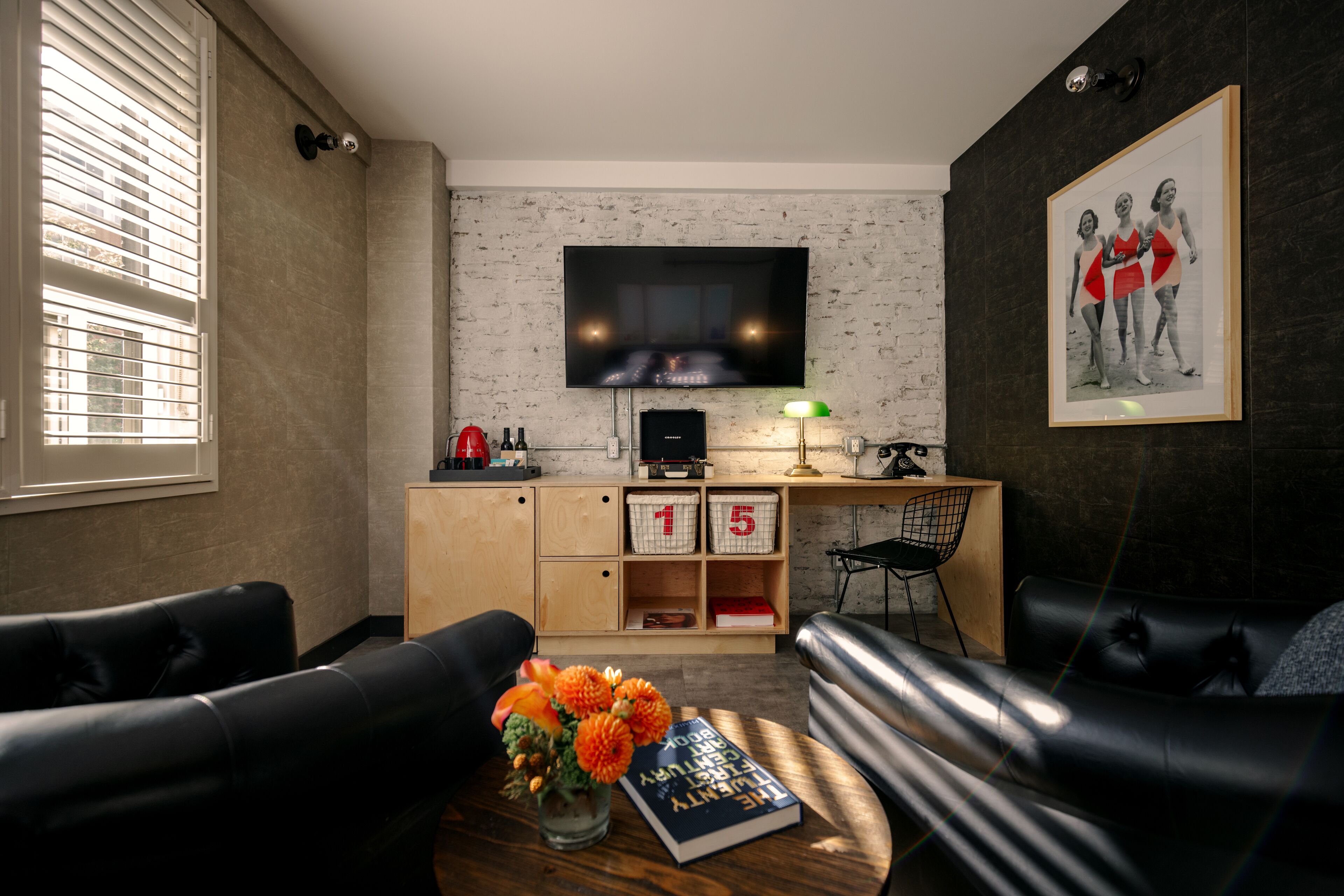 room, 1 king bed, corner | 1 bedroom, in-room safe, desk, soundproofing