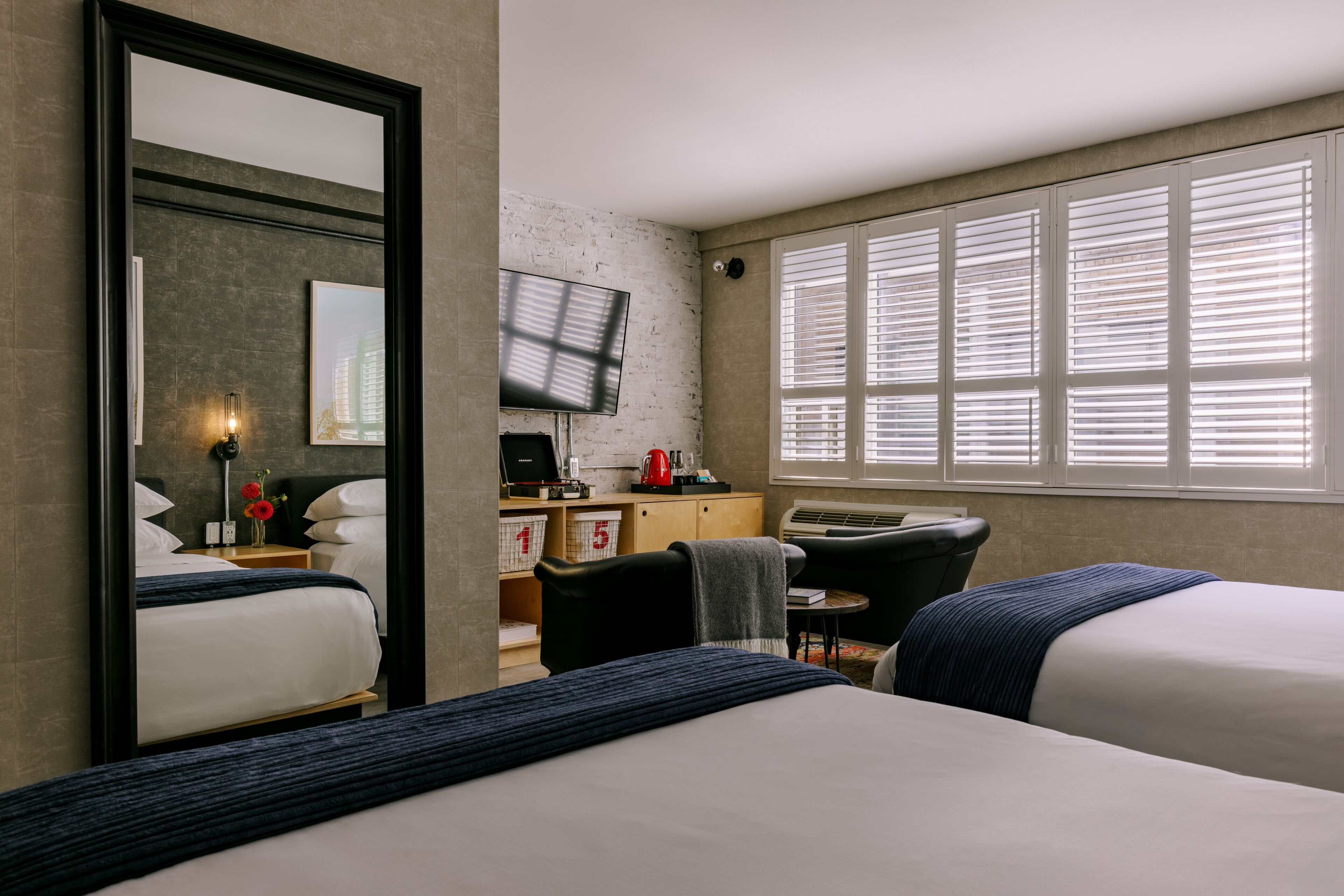 1 bedroom, in-room safe, desk, soundproofing