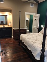 Ropa de cama de alta calidad y tabla de planchar con plancha 