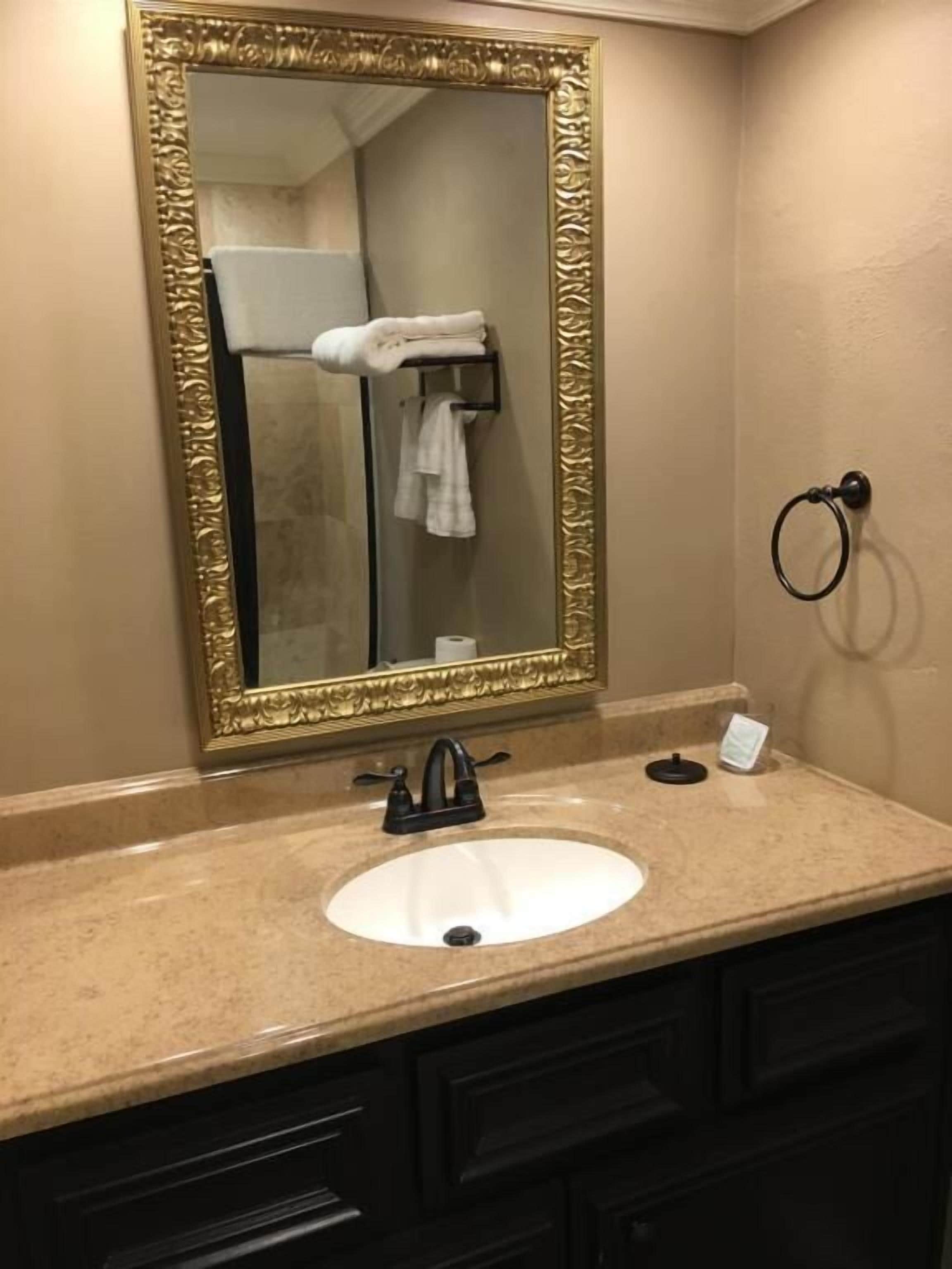 shower, free toiletries, towels