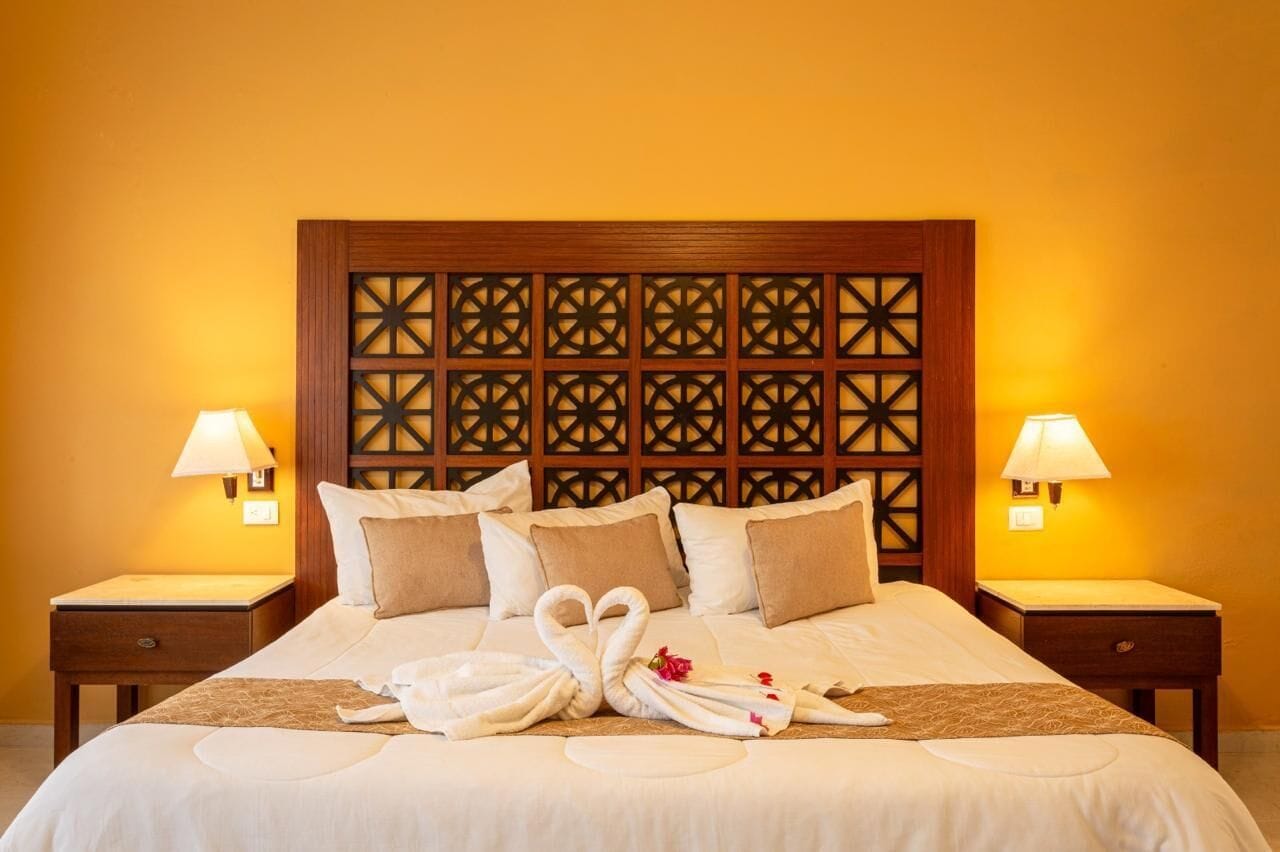 junior suite | desk, iron/ironing board, free wifi, bed sheets