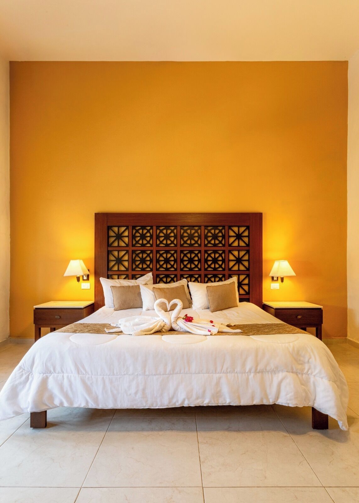 junior suite | desk, iron/ironing board, free wifi, bed sheets