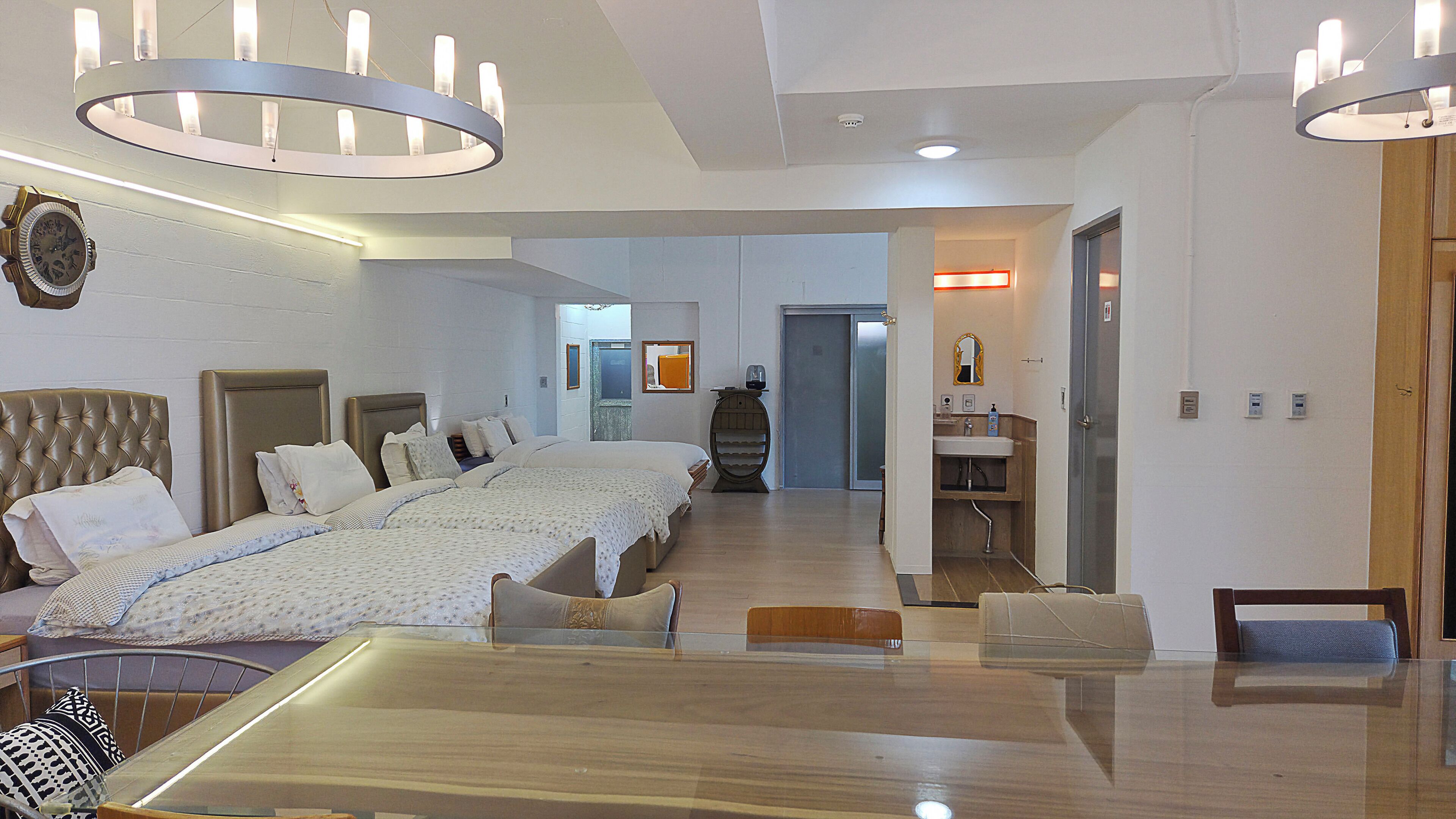 Egyptian cotton sheets, premium bedding, down duvets